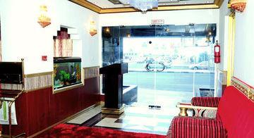 Sky Ways Hotel Dubai Buitenkant foto