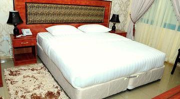 Sky Ways Hotel Dubai Buitenkant foto